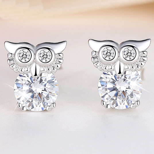 Fashion Retro Cute Owl Blinking Crystal Diamond Bordered Silver Fashion Retro Cute Owl Blinking Crystal Diamond Bordered Silver Women Earring Studs