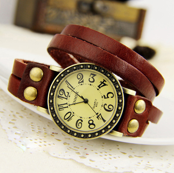 Retro Wrap Twining Leather Bracelet Watch-red on Luulla